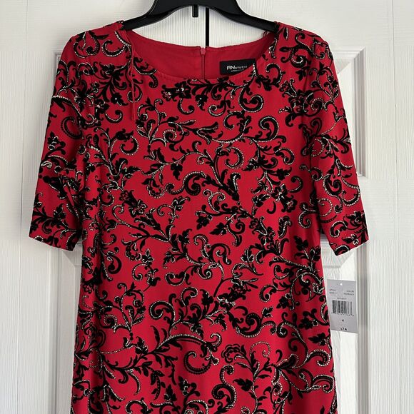 RN Studio Dress Size 6 Red Black Scroll Print Sheath Short Sleeve Holiday Party - Picture 4 of 11
